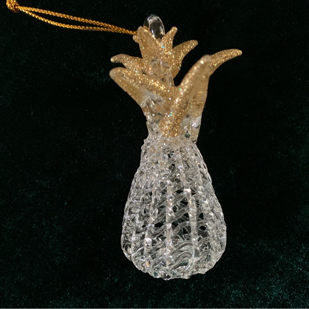 Handspun Glass Pineapple Ornament (Clear and Gold) - Picture 3 of 5